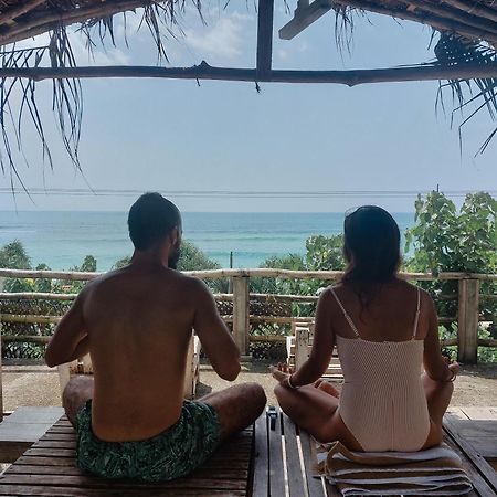 Gaia Ocean Surf Yoga Pansiyon Ahangama Dış mekan fotoğraf