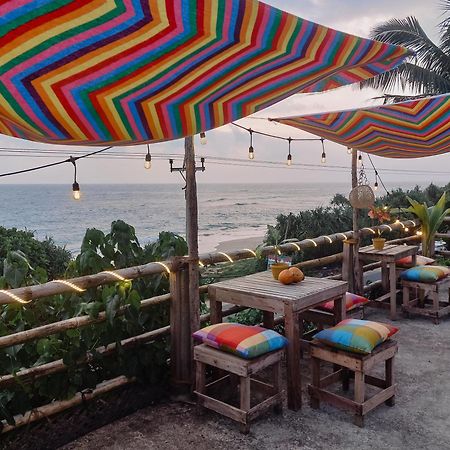 Gaia Ocean Surf Yoga Pansiyon Ahangama Dış mekan fotoğraf