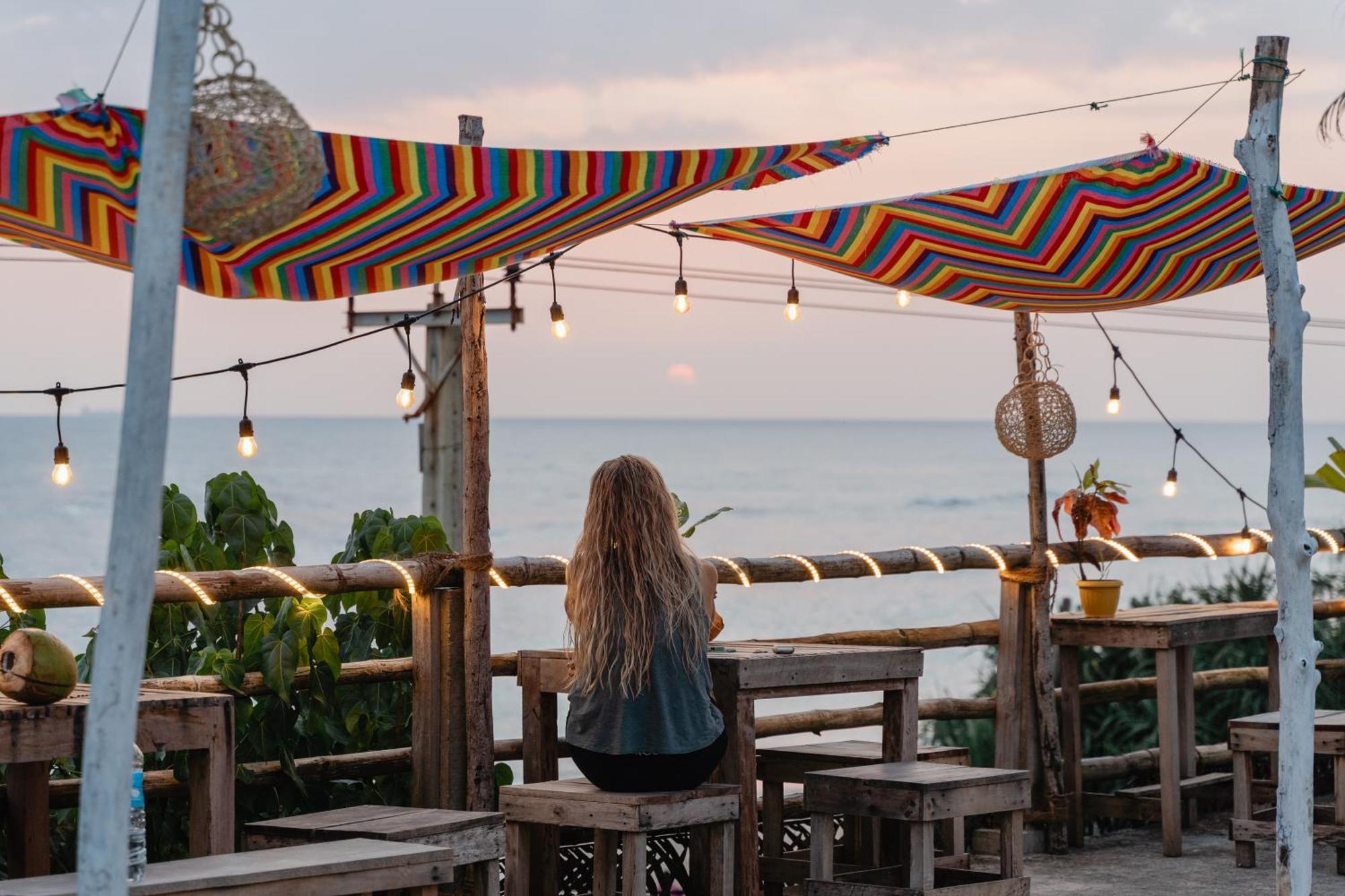 Gaia Ocean Surf Yoga Pansiyon Ahangama Dış mekan fotoğraf
