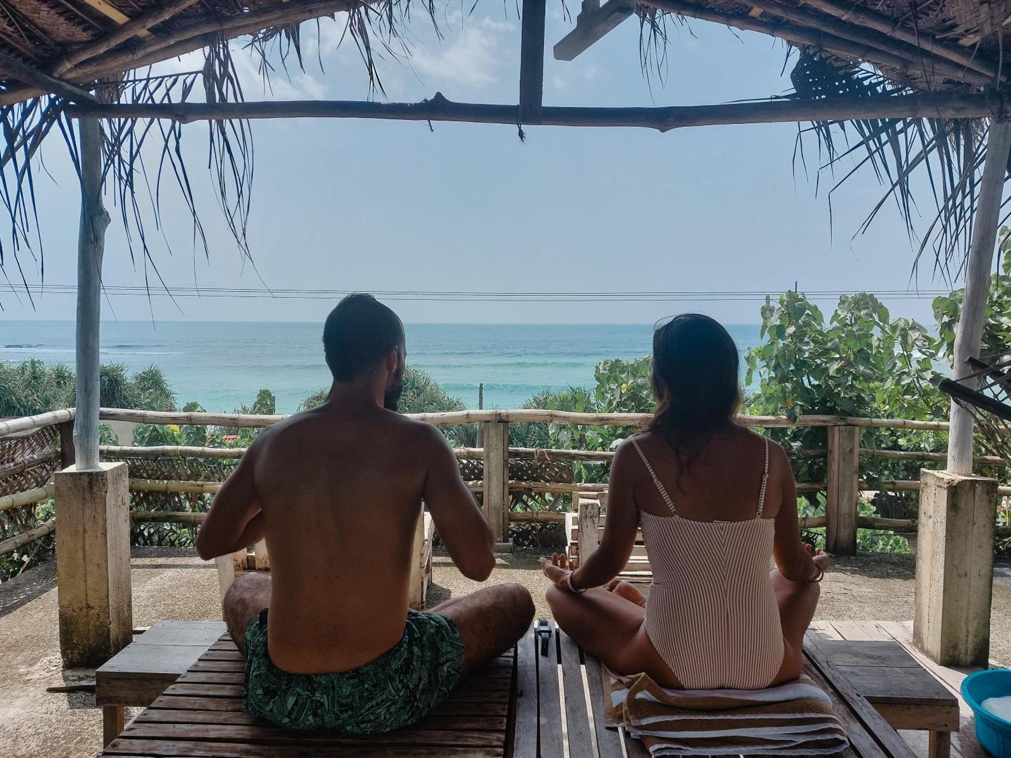 Gaia Ocean Surf Yoga Pansiyon Ahangama Dış mekan fotoğraf